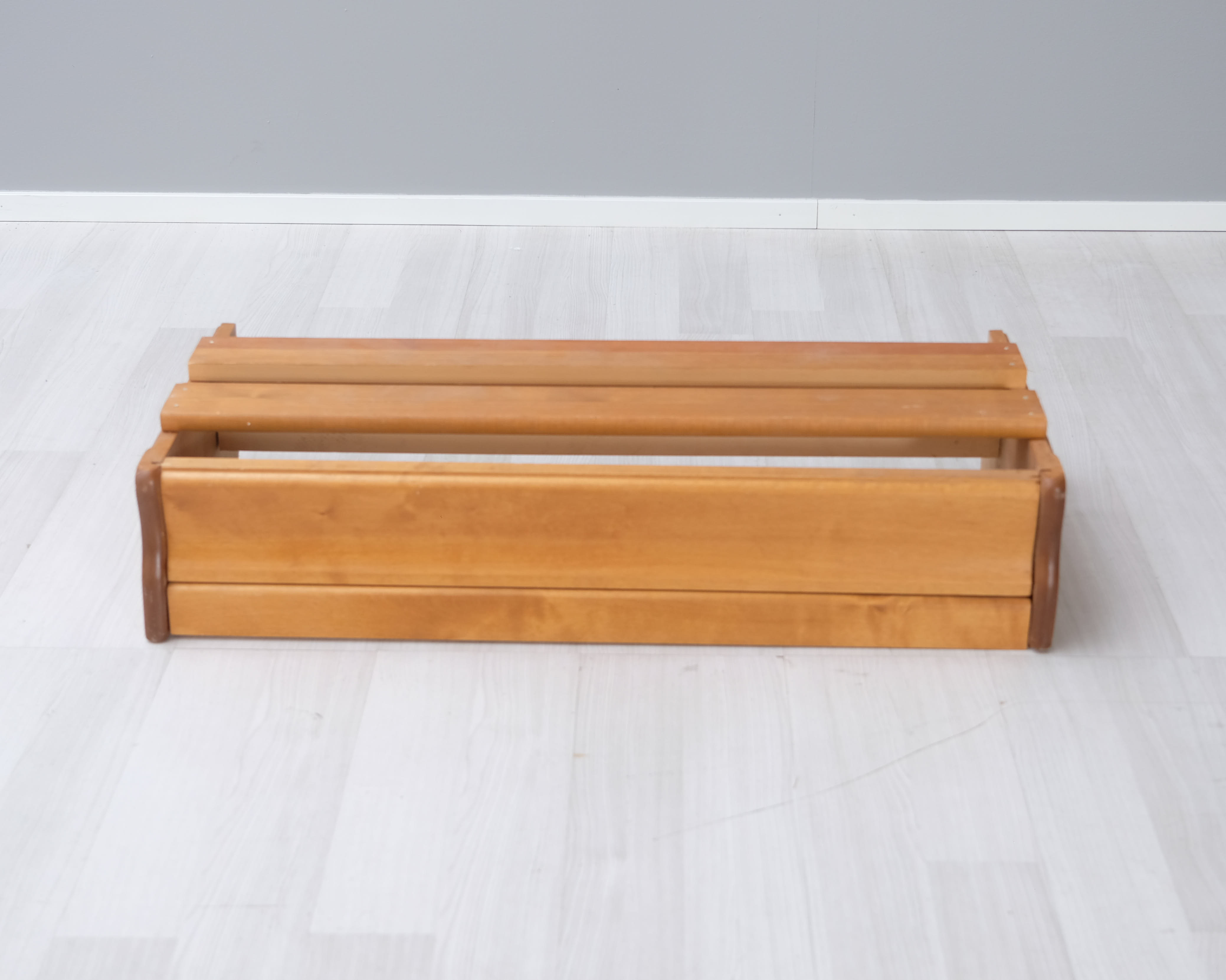 Boknäs golvsockel D39 cm mellanbrun